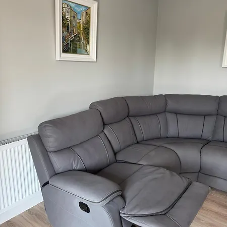 Apartment Kilgar Gardens *